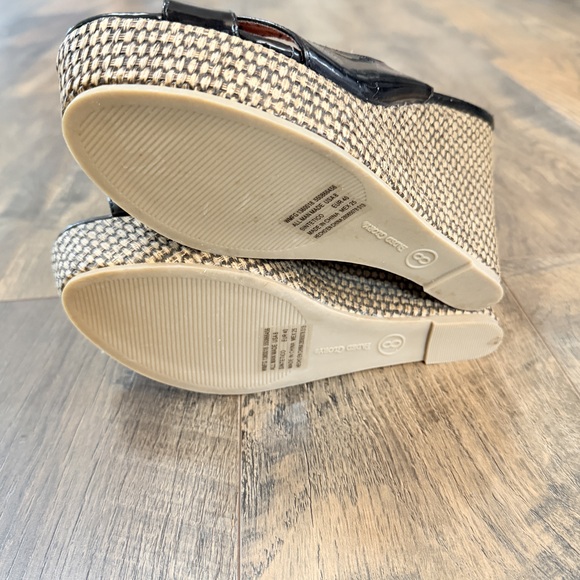 Faded Glory Black High Wedge open toe Sandals size 8 wedge sandals new - Picture 3 of 7